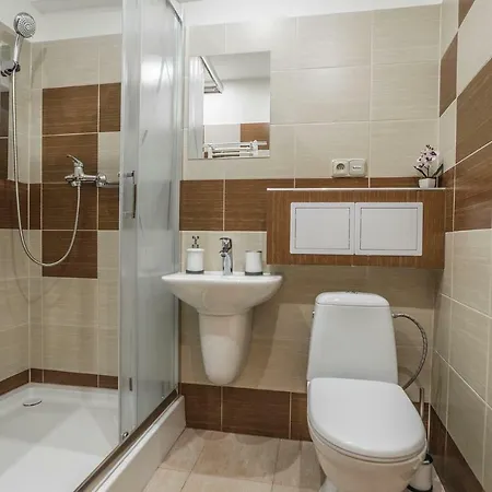 Amos - Private Parking Included Кошице