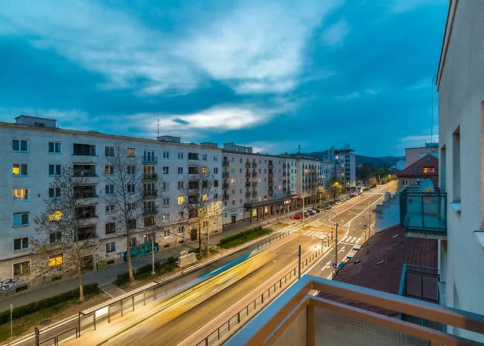 Apartmán Amos - Private Parking Included